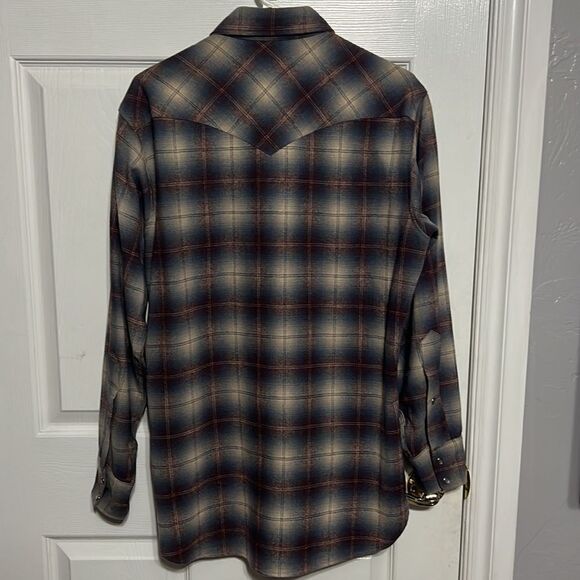 🔥🔥 Vintage PENDLETON PURE VIRGIN WOOL Pearl Snap Shirt - Good Condition- Sz M - Picture 6 of 14